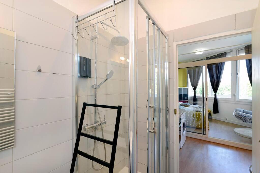 L'Accueil En Quai/T2/Gare/Wi-Fi Apartment อองกูแลม ภายนอก รูปภาพ